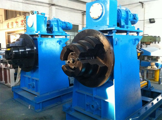A elevada precisão cortou à linha máquina do comprimento para a folha de aço inoxidável da bobina