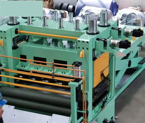 O corte de alumínio do metal à mosca giratória da tesoura da máquina do comprimento cortou à linha máquina 3 x 1800 do comprimento