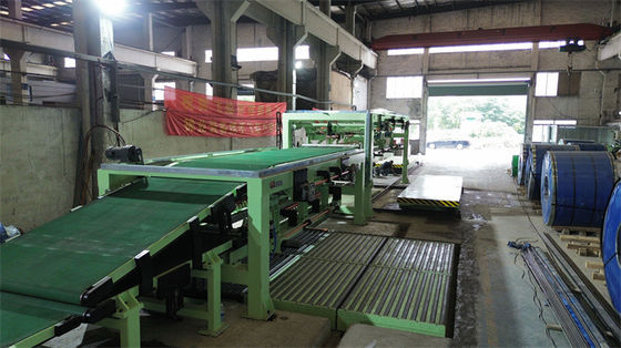 6 Servo Hi Leveler cortado em linha de comprimento com trimmer de borda e empilhadores duplos