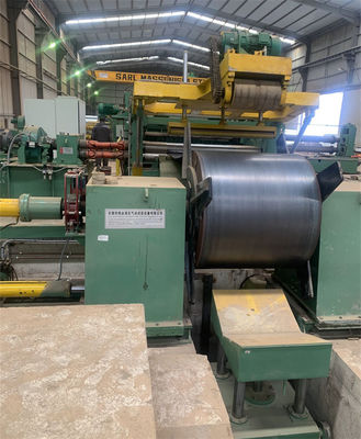 Aço carbono laminado a alta temperatura automático da hora que corta a linha máquina 1-6 x 1600