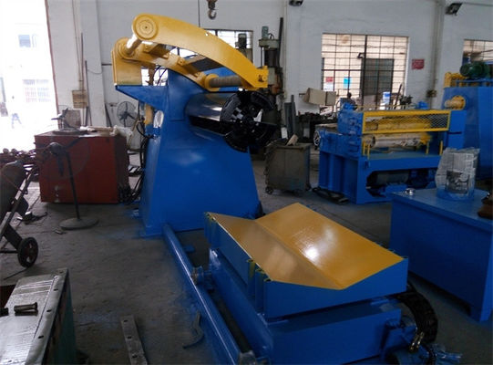 Máquina de corte de aço da precisão compacta para o calibre leve 0.3-1.2 x 1300
